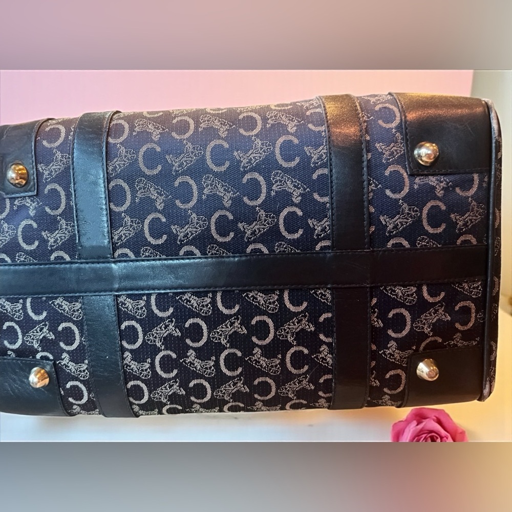 CELINE Horse Carriage C
Macadam Canvas Large Hand Bag in Navy Blue - Picture 4 of 16